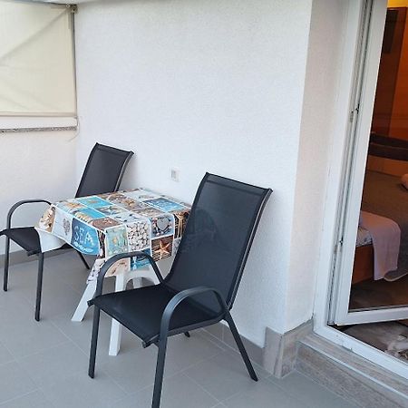 Apartments Alex Ровінь Екстер'єр фото