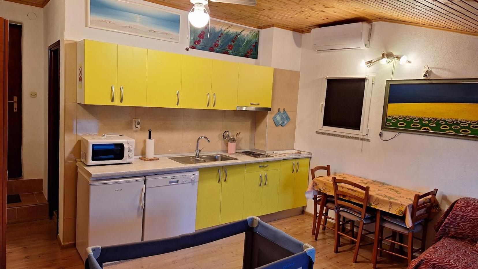 Apartments Alex Ровінь Екстер'єр фото