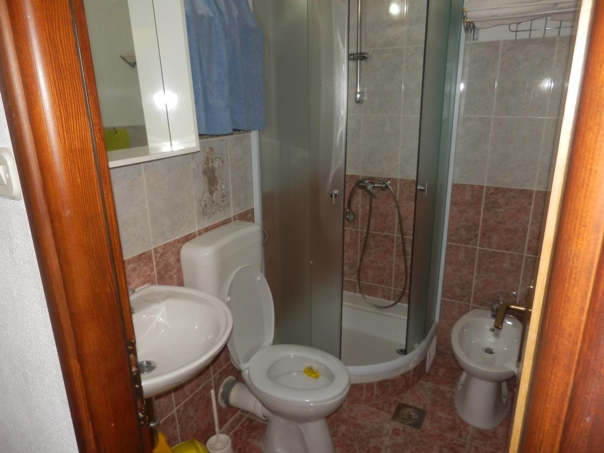 Apartments Alex Ровінь Екстер'єр фото